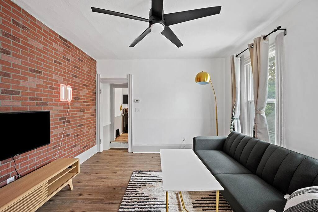 Center Of Little Italy #4 Apartment Кливланд Екстериор снимка