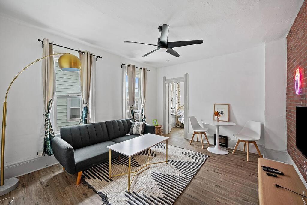 Center Of Little Italy #4 Apartment Кливланд Екстериор снимка