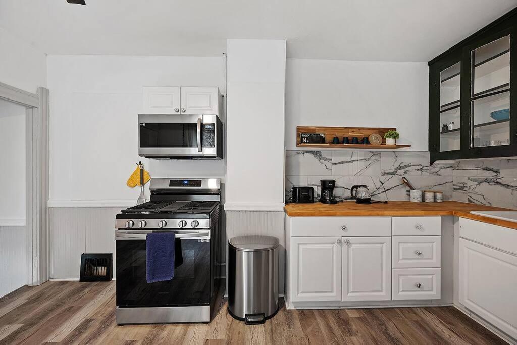 Center Of Little Italy #4 Apartment Кливланд Екстериор снимка