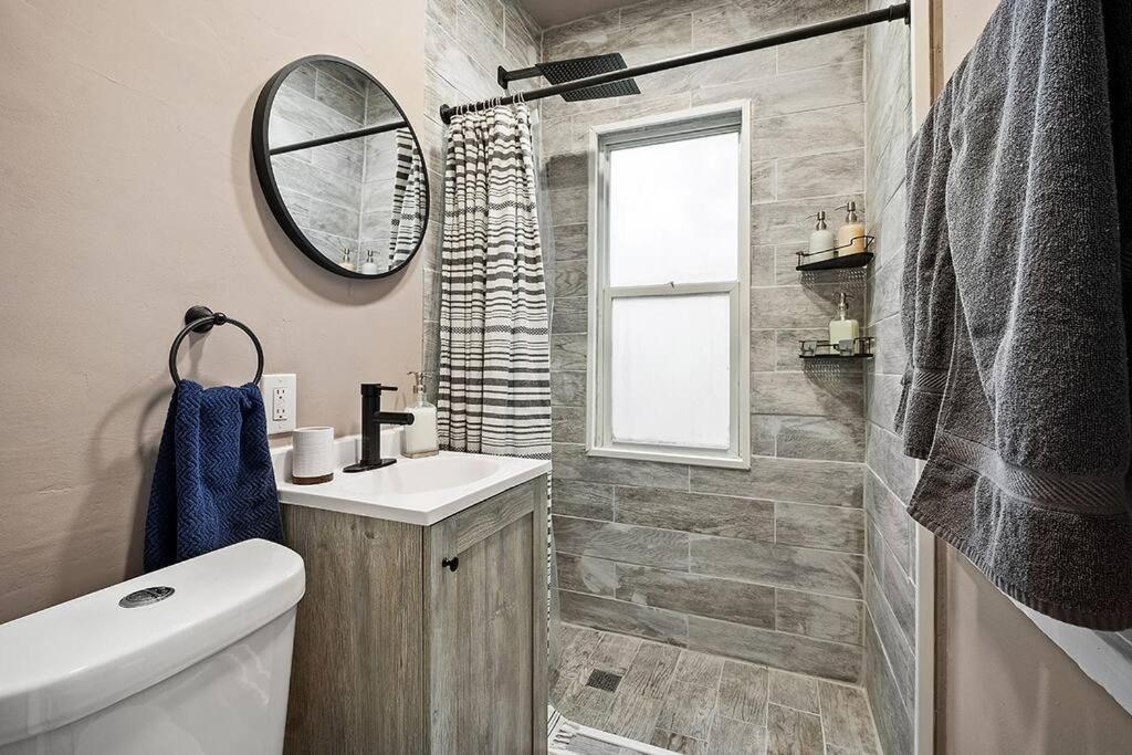 Center Of Little Italy #4 Apartment Кливланд Екстериор снимка