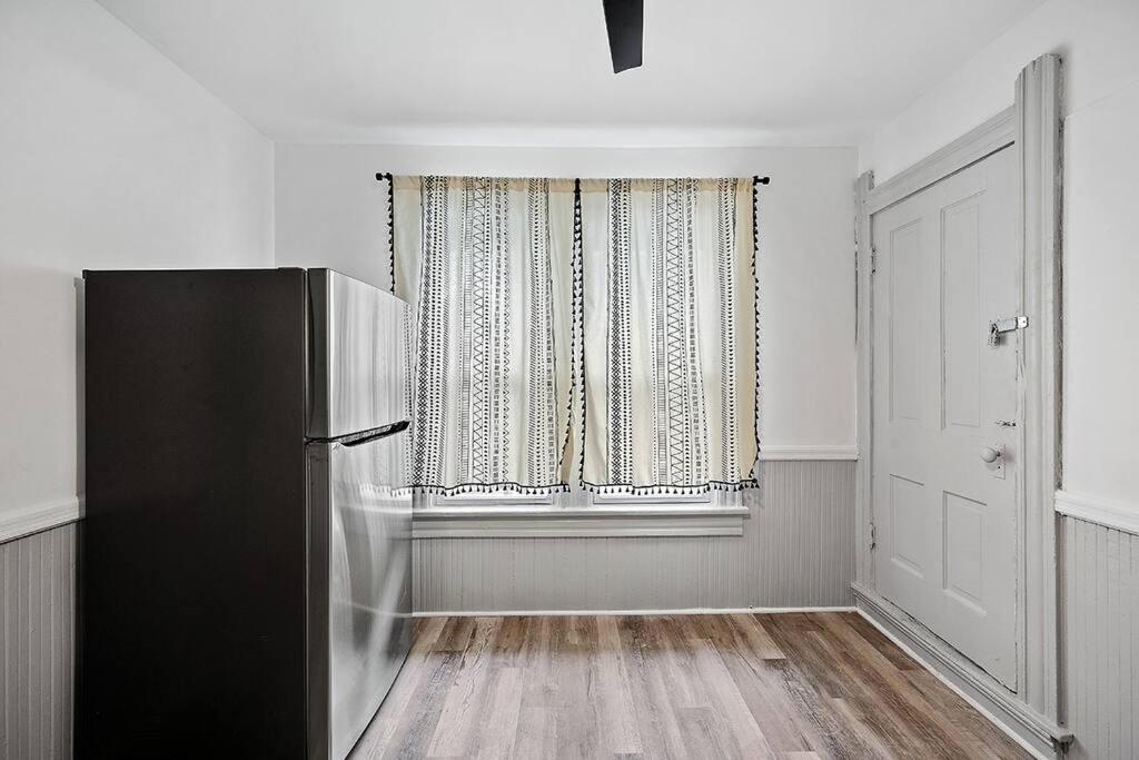 Center Of Little Italy #4 Apartment Кливланд Екстериор снимка